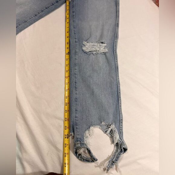 7 For All Mankind High Rise Crop Distressed Denim Jeans New Size 27 - Picture 7 of 11